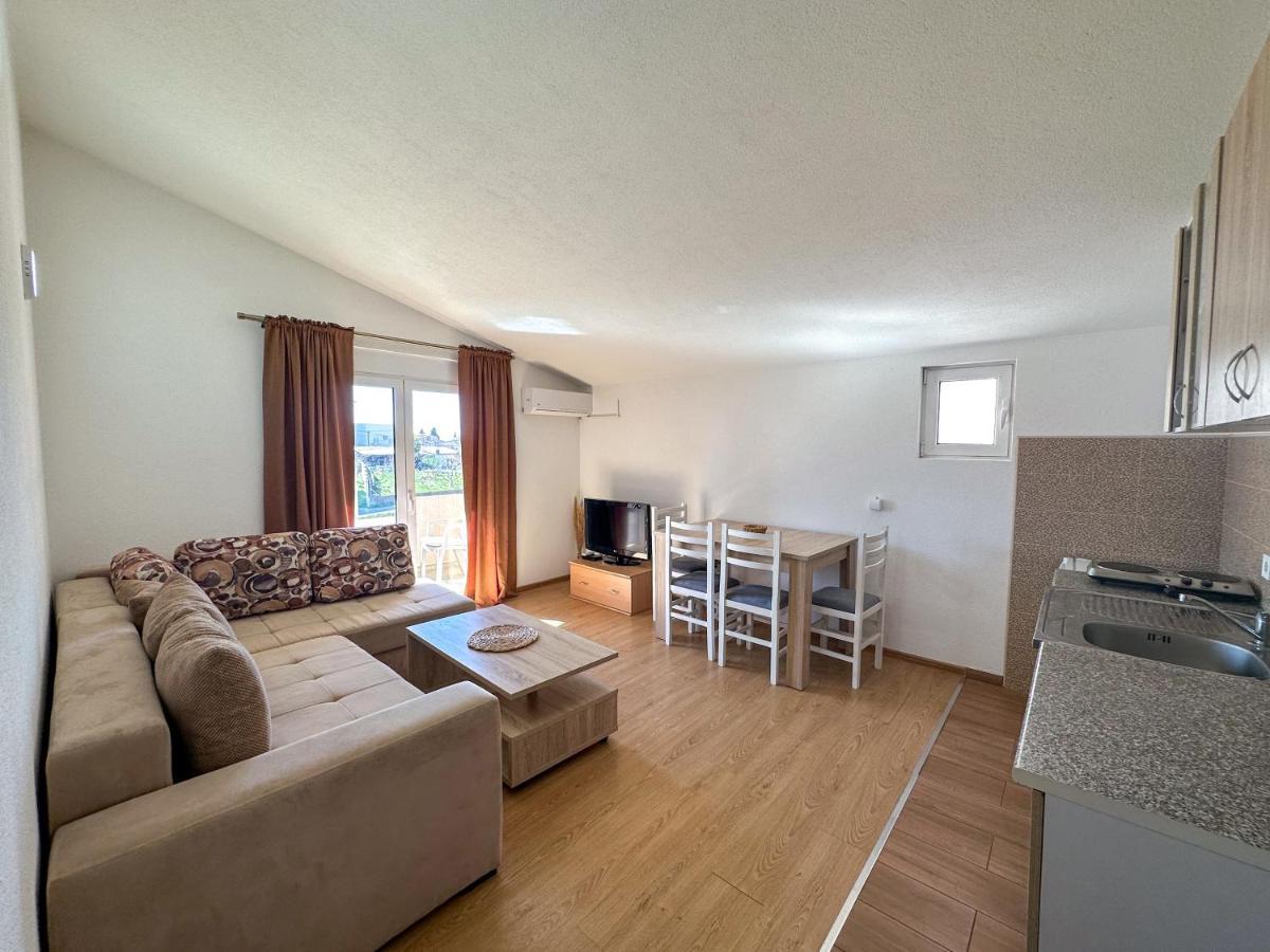 Jasmin Apartmani Bar Eksteriør billede