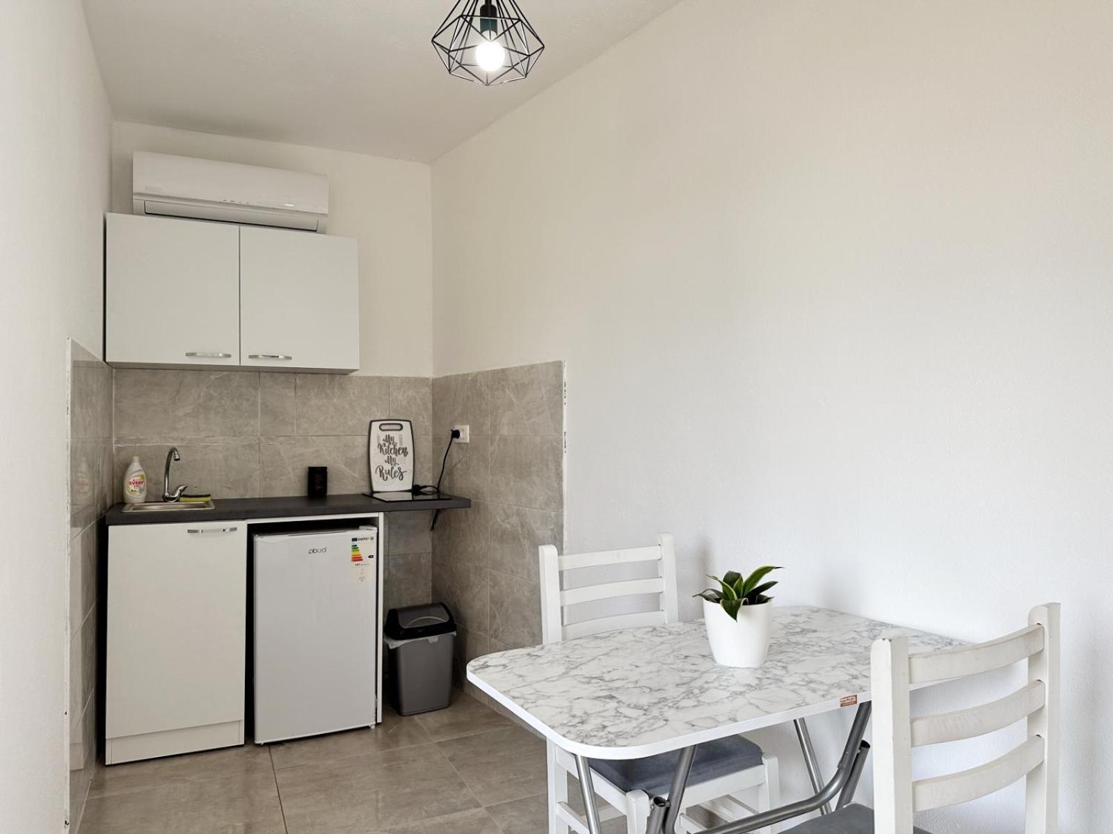 Jasmin Apartmani Bar Eksteriør billede