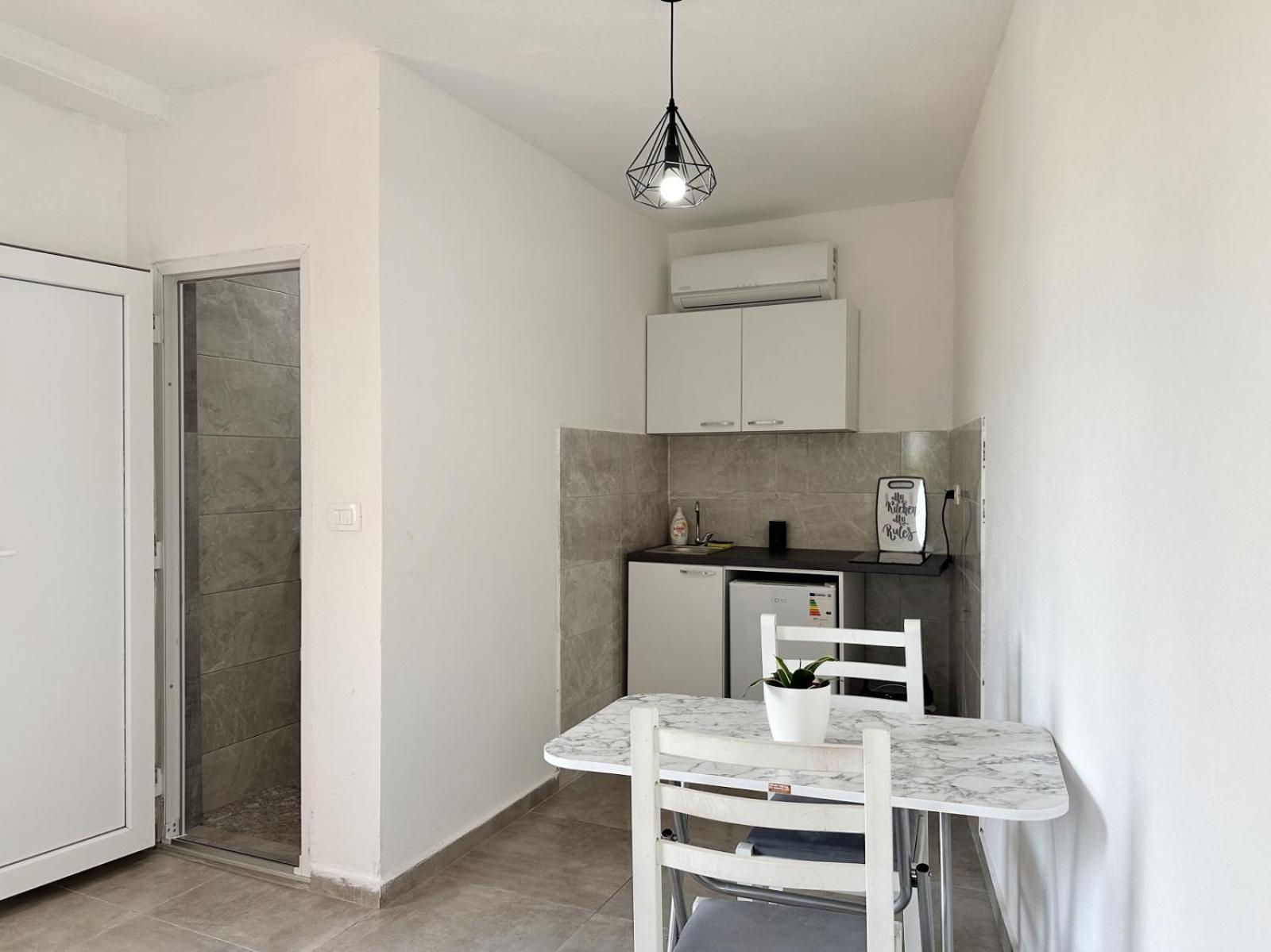 Jasmin Apartmani Bar Eksteriør billede