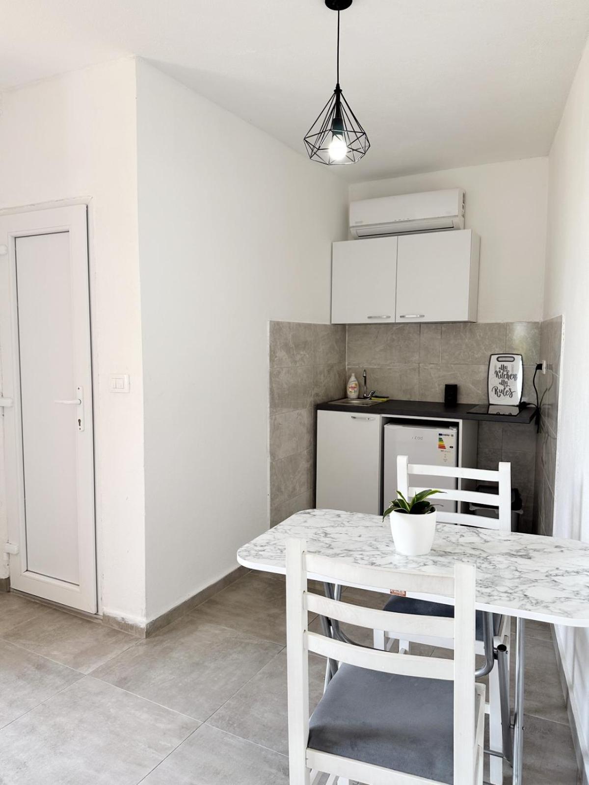 Jasmin Apartmani Bar Værelse billede